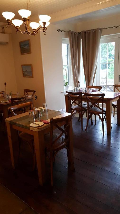 The Ship Inn Invergordon Bagian luar foto