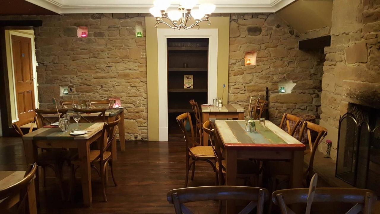 The Ship Inn Invergordon Bagian luar foto