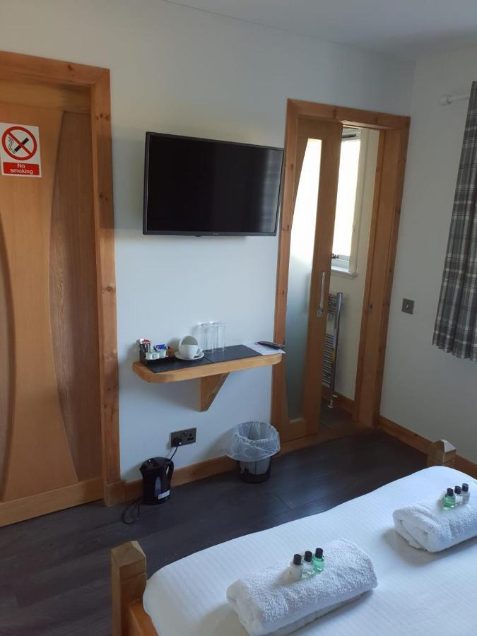 The Ship Inn Invergordon Bagian luar foto